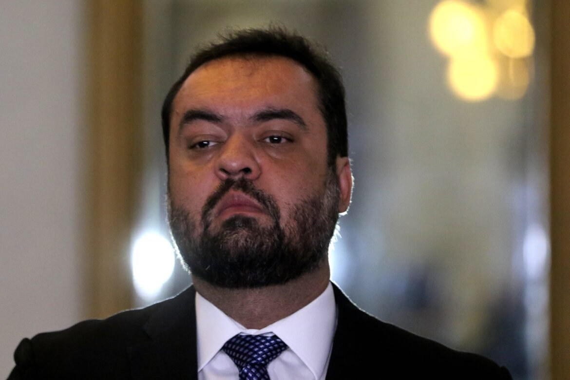 nome-de-claudio-castro-aparece-em-lista-de-bicheiro-adilsinho