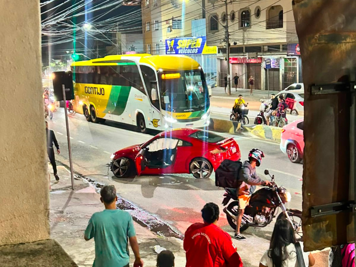 motorista-e-preso-apos-bater-carro-de-luxo-e-apresentar-documento-falso-em-governador-valadares
