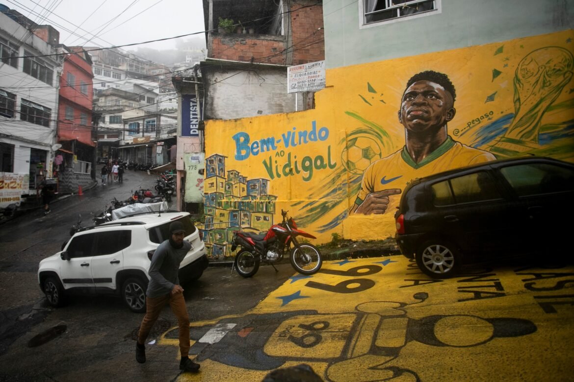 torcer-e-sofrer-de-novo:-o-que-a-psicanalise-diz-sobre-o-vicio-em-esperar-pela-vitoria-do-brasil