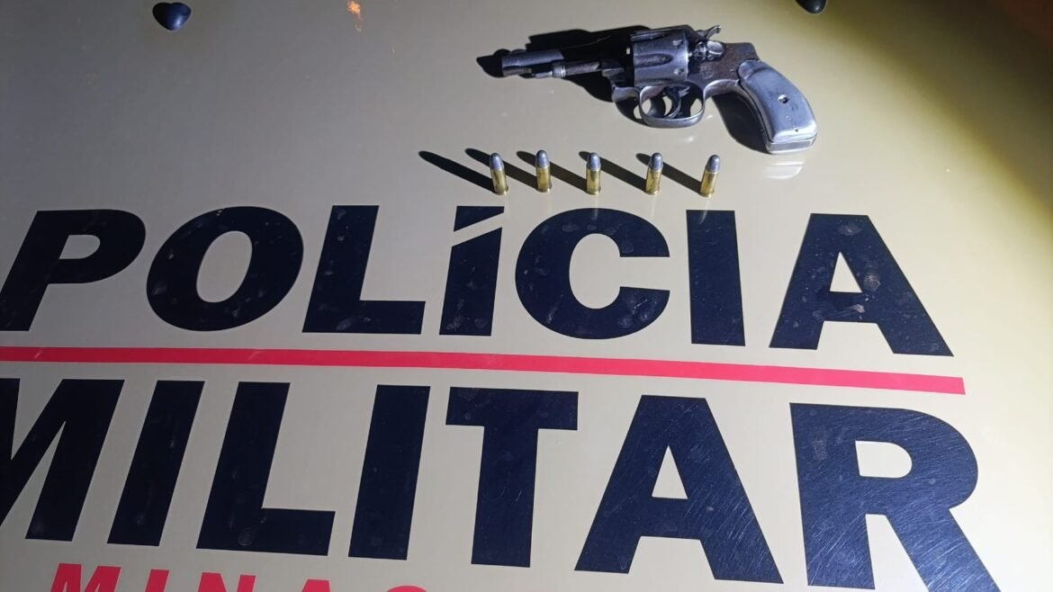 homem-e-preso-com-arma-apos-se-envolver-em-discussao-em-bar-de-salinas