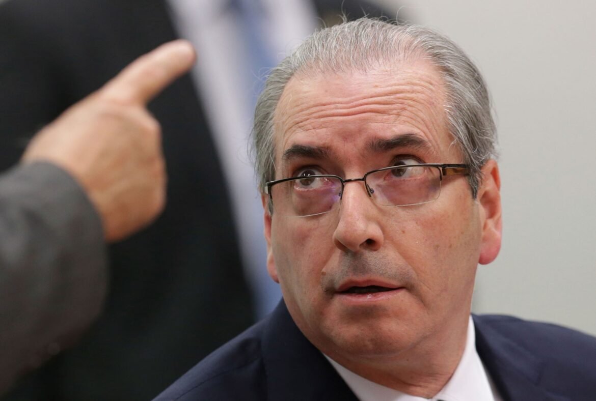 dino-cita-indicacao-de-emendas-por-eduardo-cunha-mesmo-sem-mandato-e-manda-bloquear-r$-6-milhoes