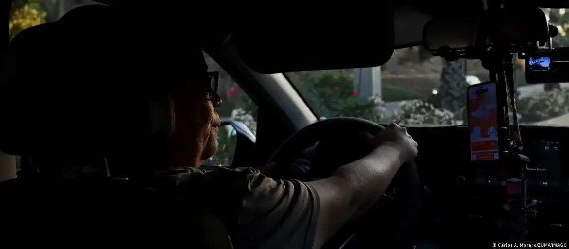 ‘chegava-a-trabalhar-17-horas’:-vitimas-de-violencia-domestica-usam-apps-de-transporte-para-reconstruir-vida-|-g1