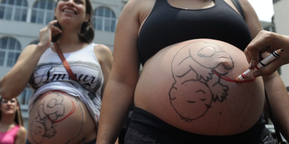 fatores-sociais-e-estruturais-empurram-mulheres-para-cesarianas