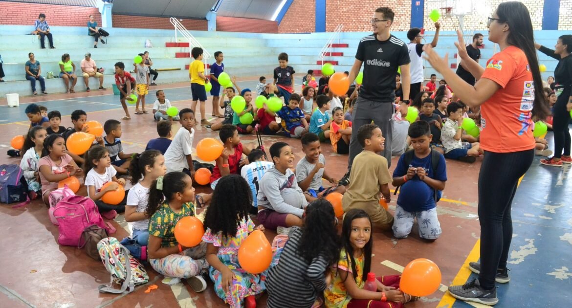 prefeitura-de-montes-claros-abre-inscricoes-para-colonia-de-ferias-com-300-vagas-para-criancas-e-idosos