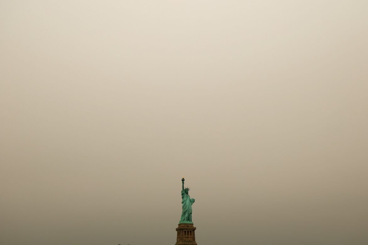 incendios-no-canada-desencadeiam-nova-ameaca-tarifaria-de-trump-e-colocam-final-da-copa-em-alerta-|-g1