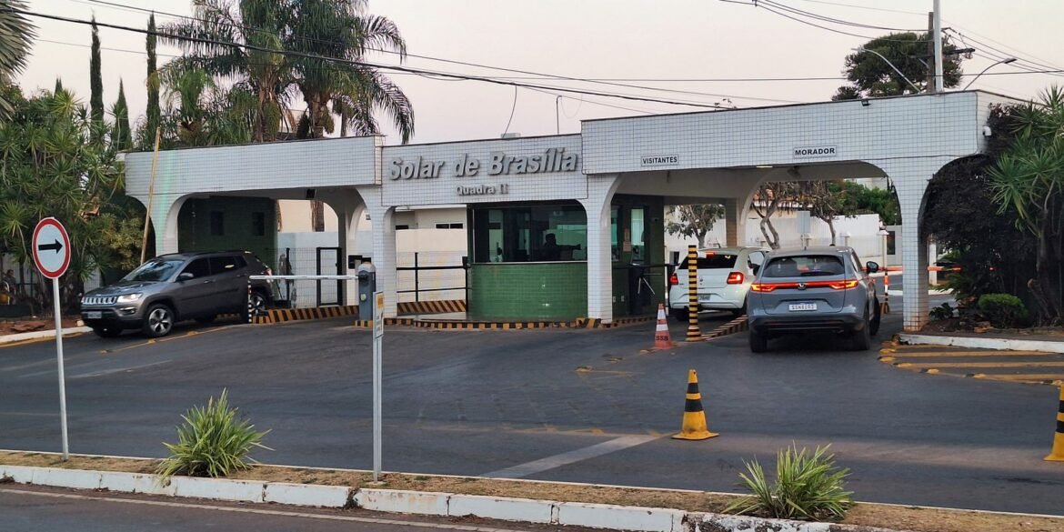 moraes-nega-pedido-para-javier-milei-visitar-bolsonaro-em-casa