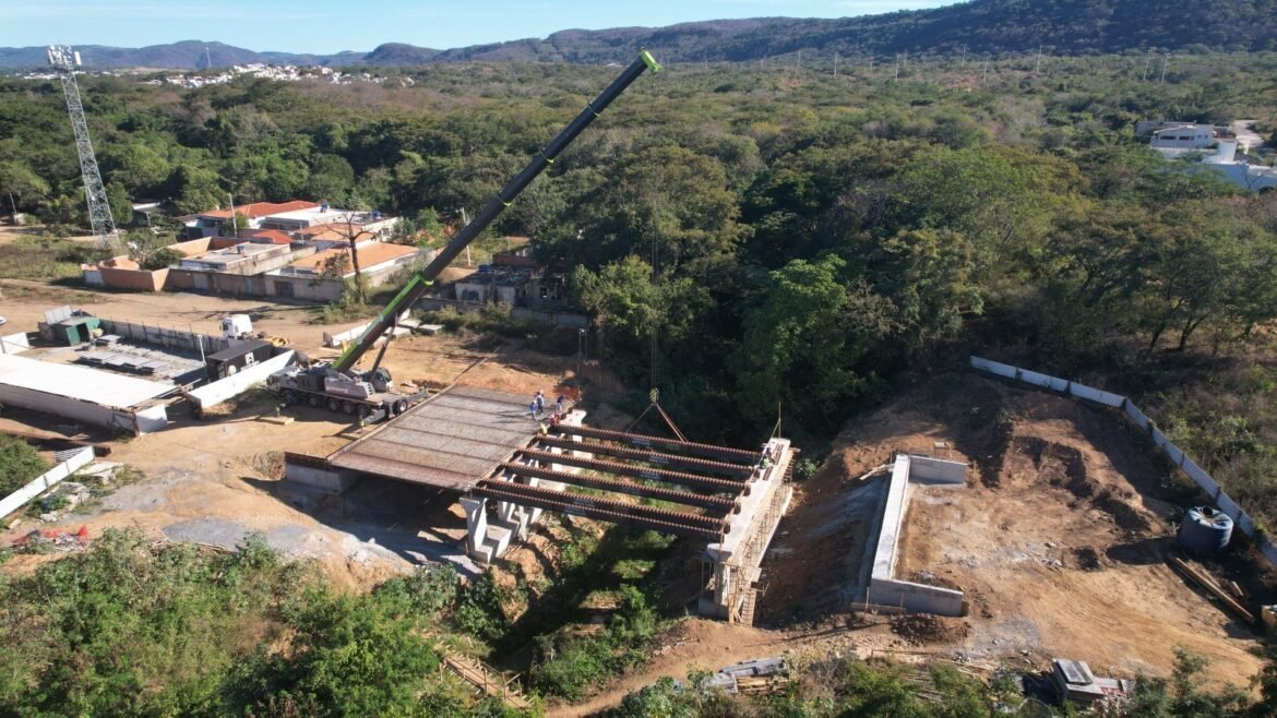 populacao-de-montes-claros-comemora-construcao-de-ponte-no-augusta-mota