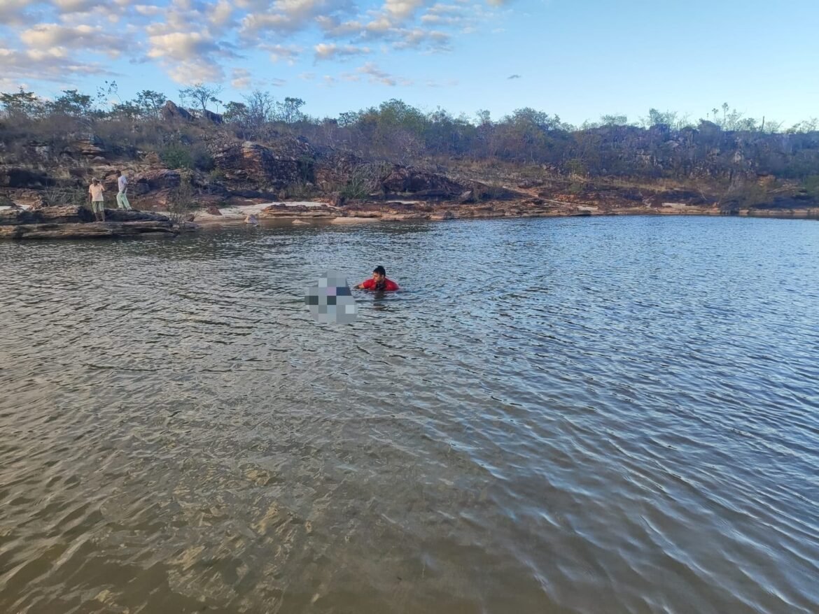 homem-que-estava-desaparecido-e-encontrado-morto-por-turistas-na-praia-do-vau-em-grao-mogol