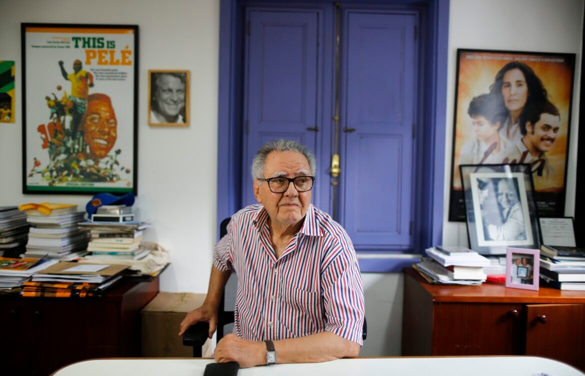 lula-decreta-luto-oficial-de-tres-dias-pela-morte-do-cineasta-luiz-carlos-barreto