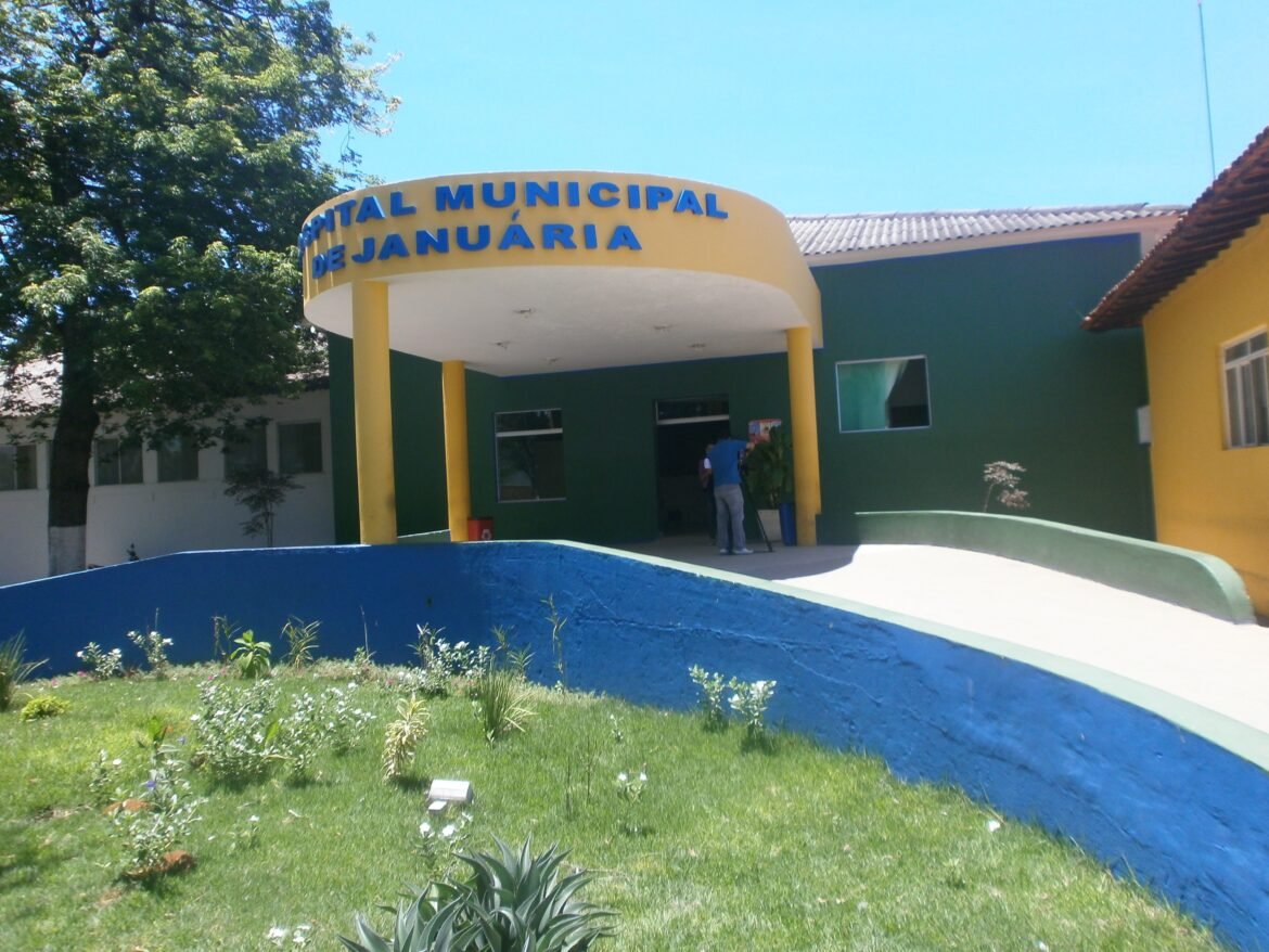 adolescente-esfaqueia-pai-durante-briga-e-foge-em-pedras-de-maria-da-cruz