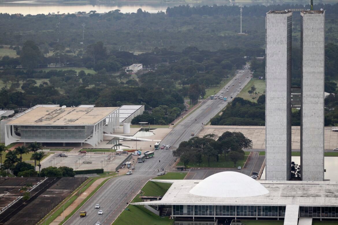 governo-anuncia-liberacao-de-r$-5,7-bilhoes-em-gastos-no-orcamento-de-2026