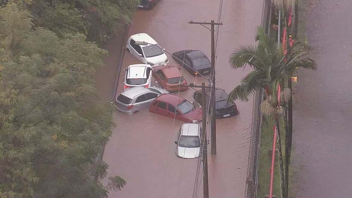 saiba-se-o-seguro-do-seu-carro-cobre-danos-causados-pela-chuva.-|-g1