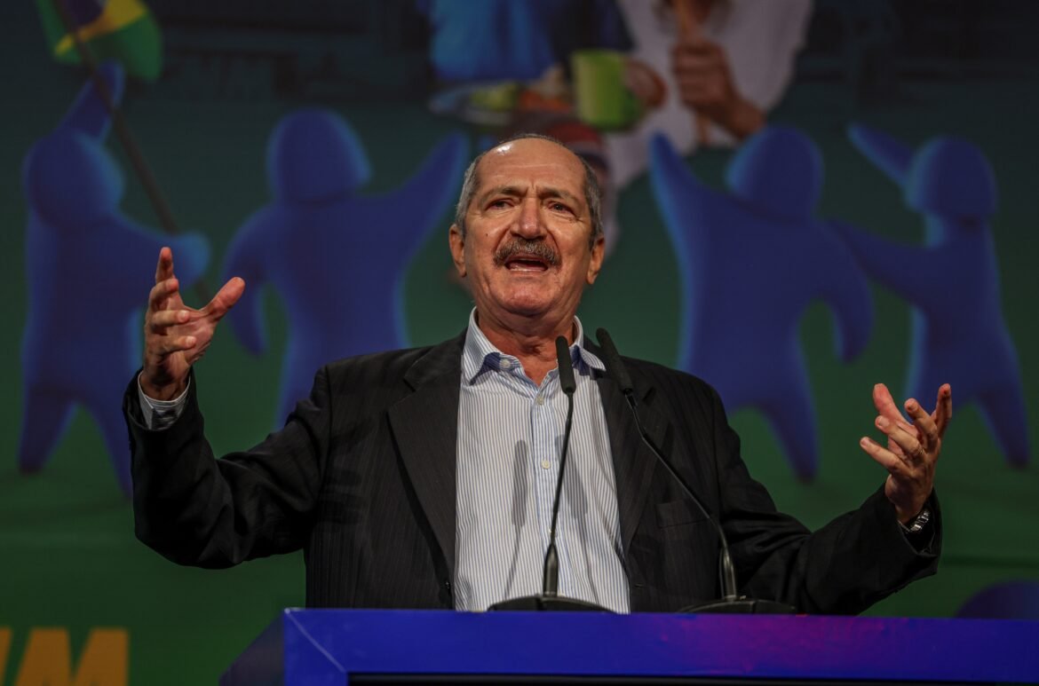 aldo-rebelo-e-anunciado-como-coordenador-de-campanha-de-caiado