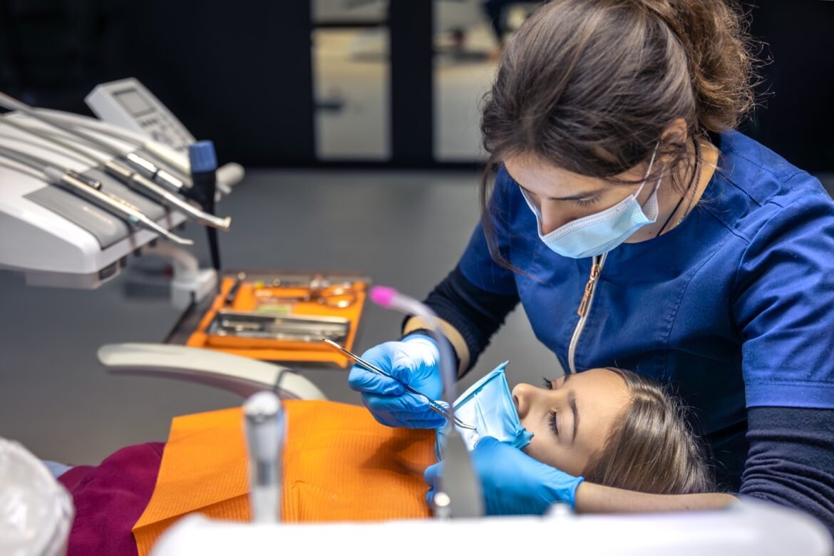 cfm-vai-a-justica-contra-resolucao-que-autoriza-dentistas-a-sedar-pacientes