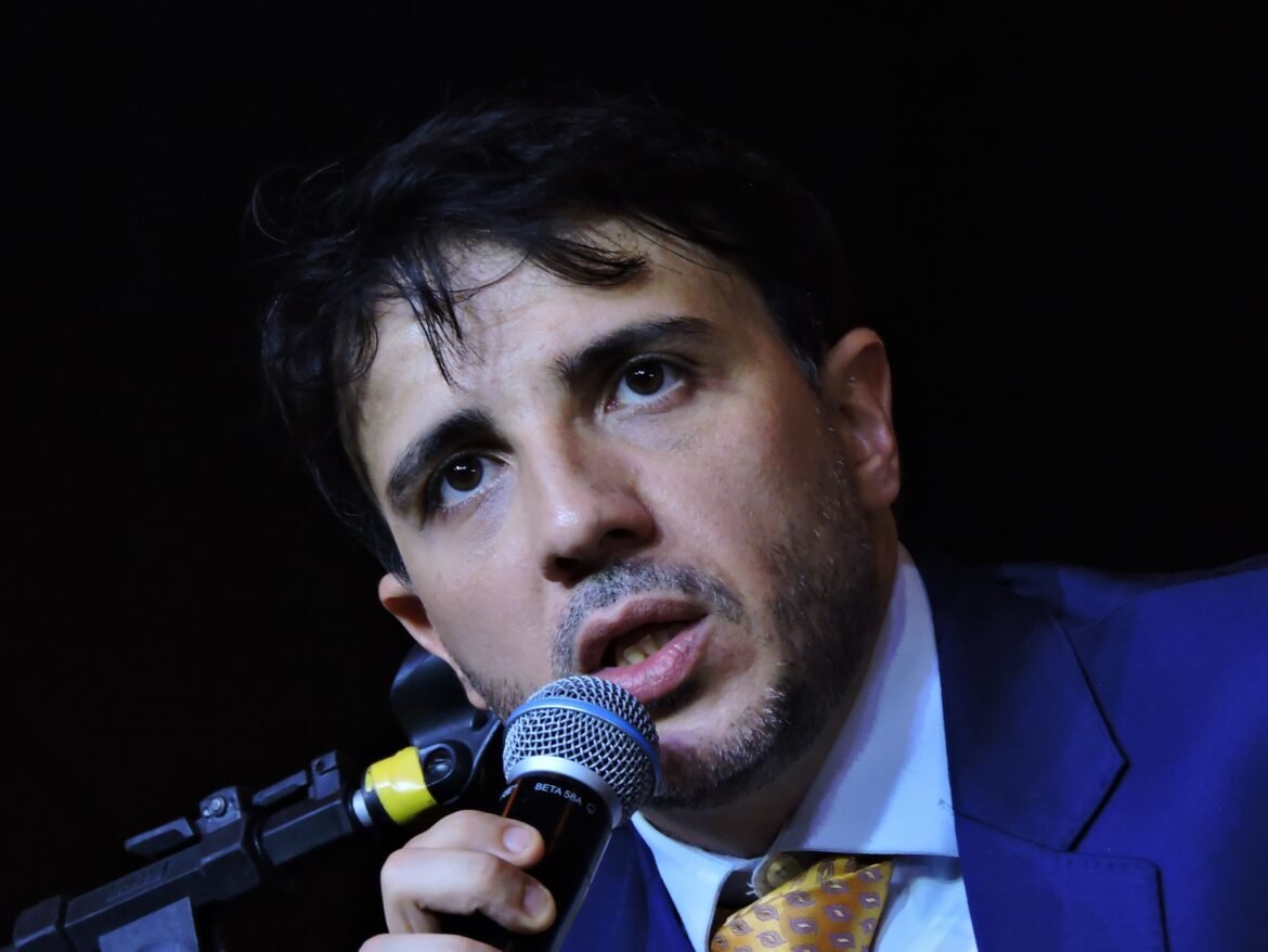 g1-e-globonews-entrevistam-nesta-quarta-feira-(5)-renan-santos,-candidato-a-presidencia-da-republica