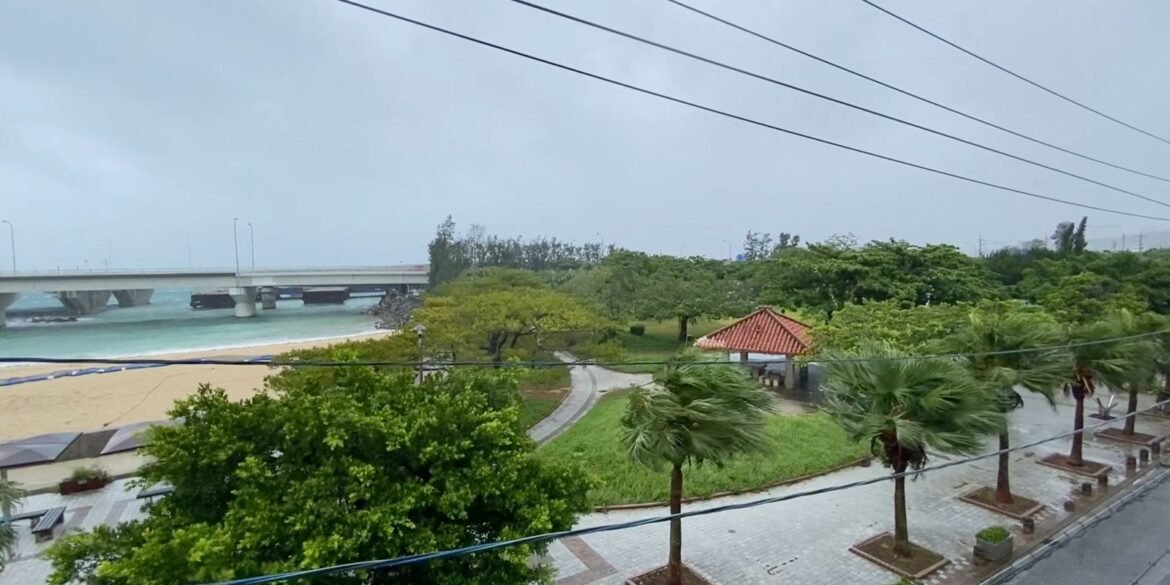 tempestades-causadas-por-tufao-dolphin-atingem-leste-da-china