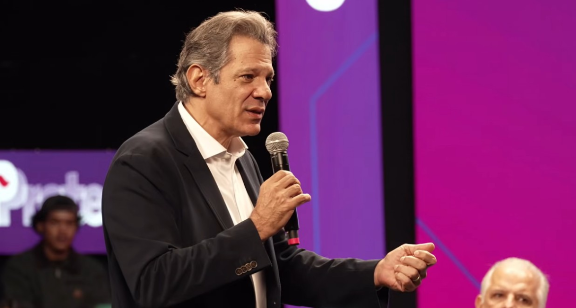 haddad-lanca-proposta-de-seguranca-para-sp-com-aposta-em-ia,-datena,-‘bo-no-zap’-e-gravacao-ininterrupta-de-pms