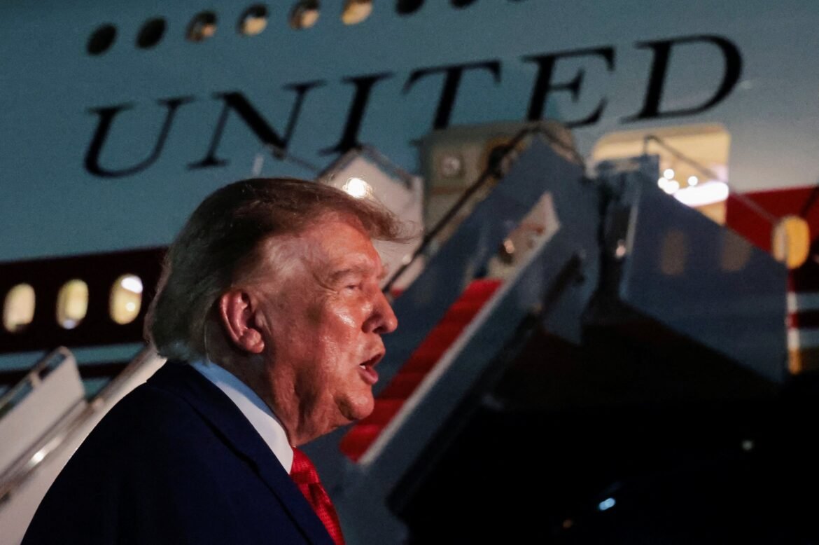 trump-e-processado-por-plano-de-vender-acesso-antecipado-a-posts-do-truth-social-|-g1
