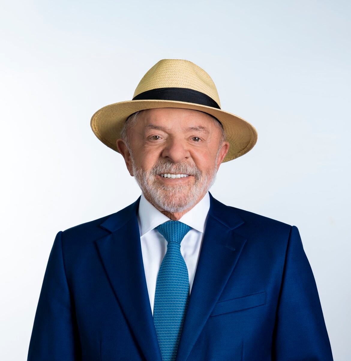 lula-de-chapeu-na-urna:-o-que-dizem-as-regras-do-tse-e-especialistas-em-direito-eleitoral