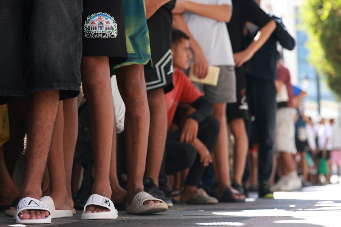 instagram-impulsiona-rede-de-golpes-que-promete-ajudar-migrantes-a-chegar-a-ceuta-por-ate-r$-2,8-mil-|-g1