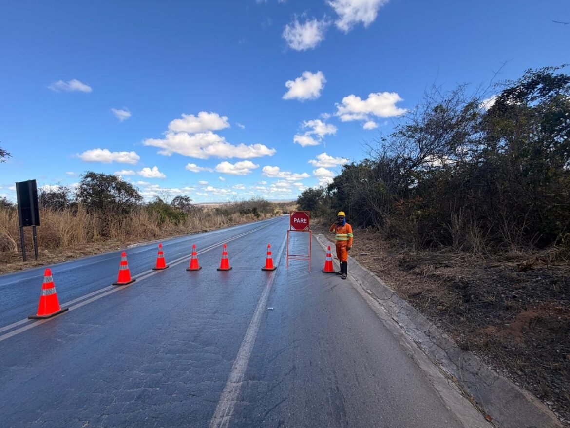 obras-nas-brs-251-e-116-exigem-atencao-redobrada-dos-motoristas-em-trechos-de-pare-e-siga