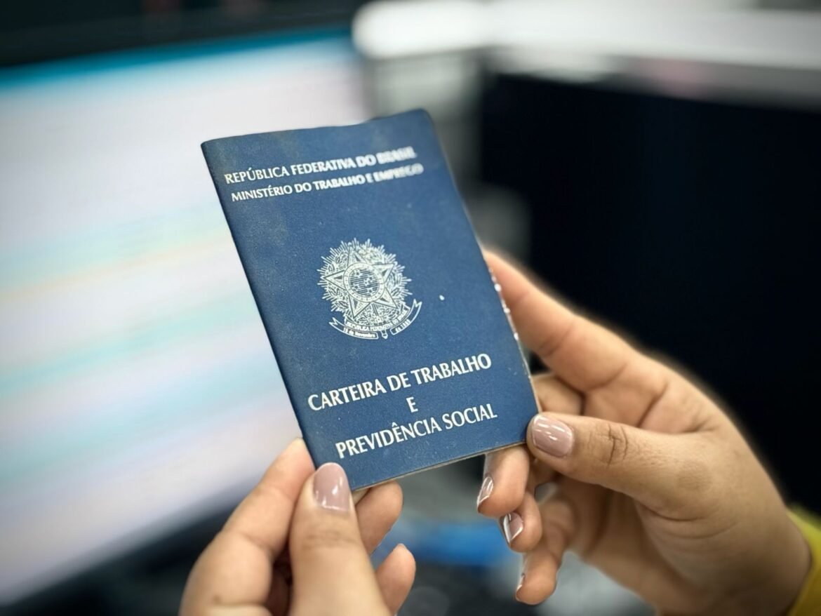 medo-de-perder-o-emprego-cai-ao-menor-nivel-desde-2025,-mostra-fgv-|-g1