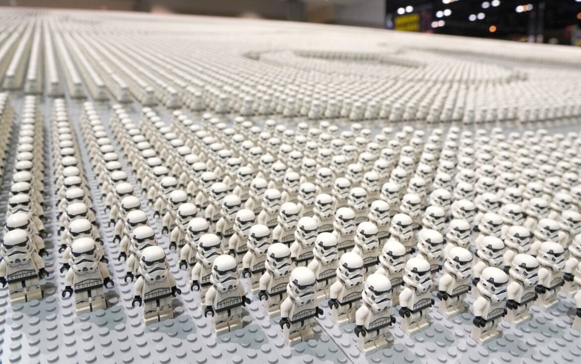 evento-reune-36.440-bonecos-stormtroopers-em-chicago