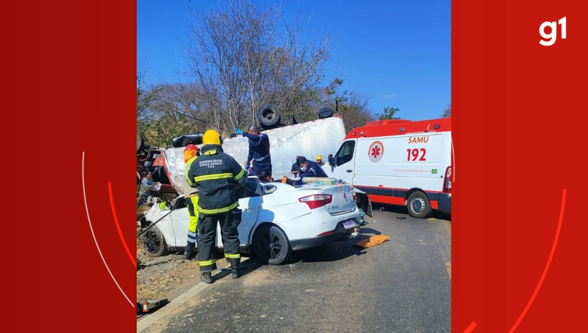 crianca-de-3-anos-morre-apos-caminhao-capotar-e-atingir-carro-na-mgc-122