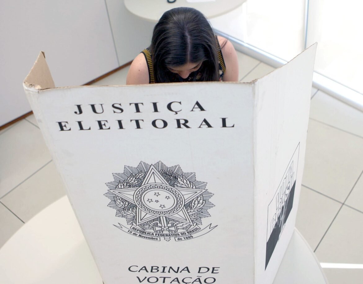 mulheres-representam-34,8%-das-candidaturas-registradas-para-as-eleicoes-de-2026