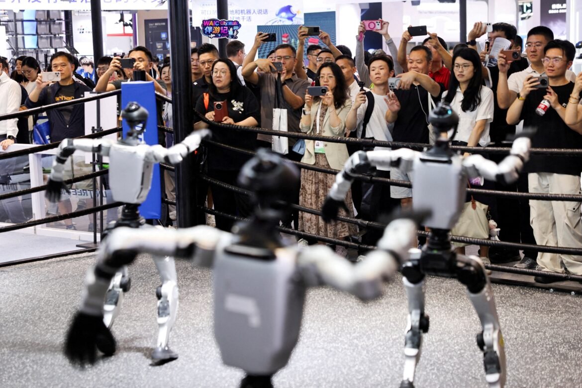 robos-que-dancam-e-trabalham:-gigante-chinesa-estreia-na-bolsa-|-g1