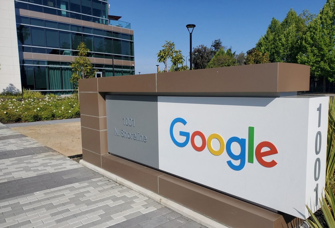 google-paga-us$-10-milhoes-por-dados-de-companhia-aerea-falida-para-treinar-ia-|-g1