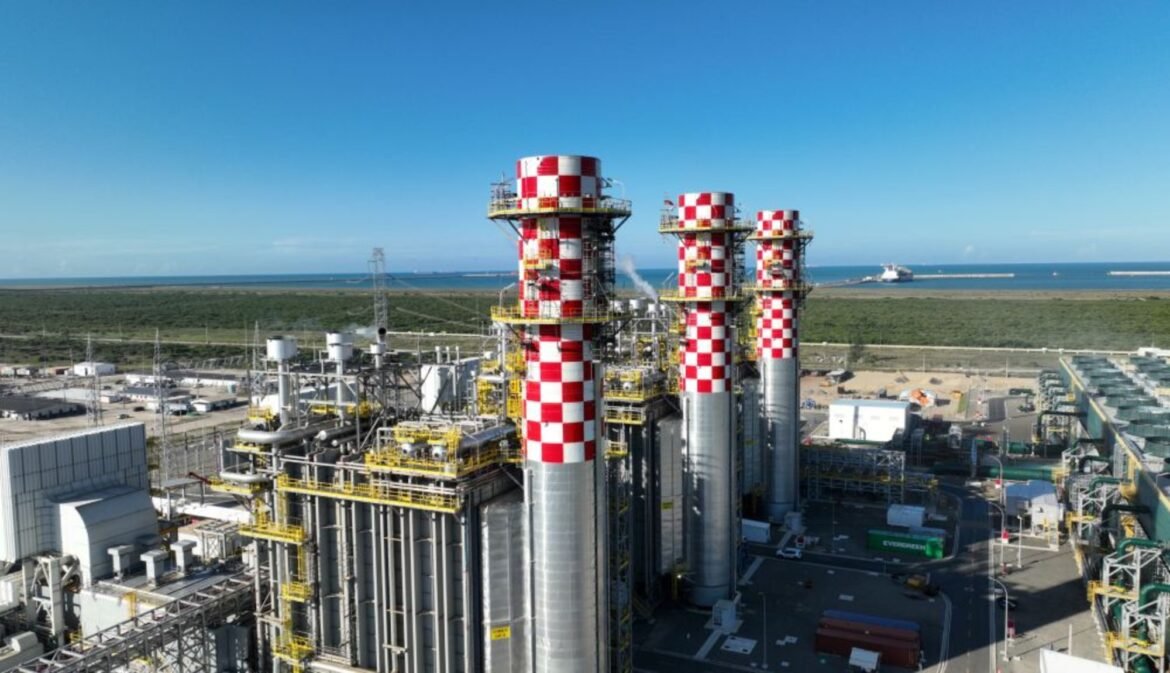 maior-termica-do-brasil-e-paralisada-apos-falha-em-equipamento-|-g1