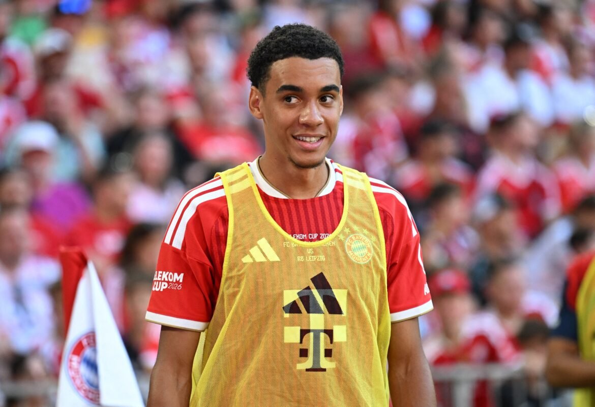 crises-de-ausencia:-a-condicao-que-faz-musiala,-do-bayern,-desmaiar-em-campo