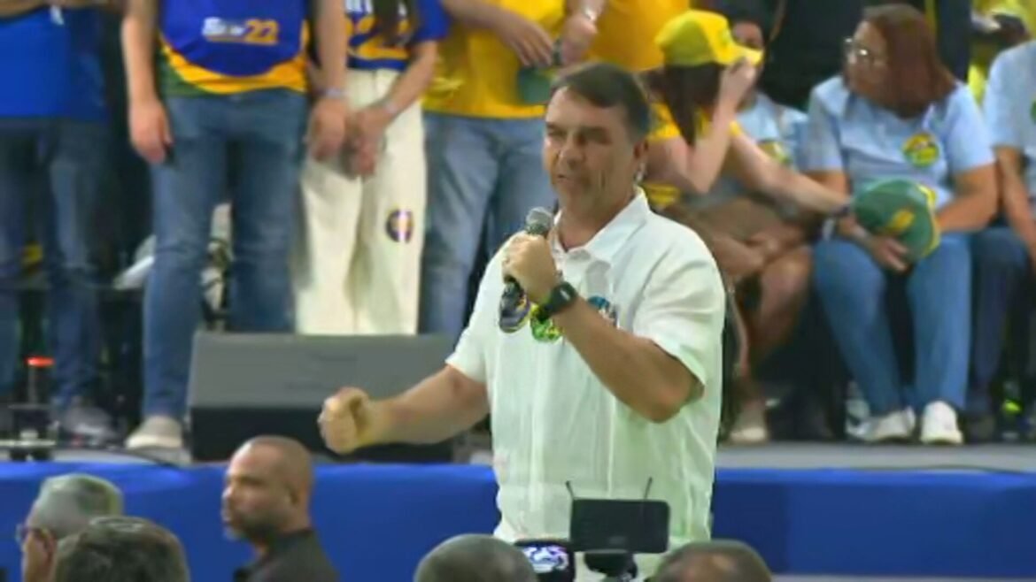 flavio-diz-que-‘narcoterroristas’-tem-ate-dezembro-para-‘meter-o-pe’-do-brasil-e-promete-‘guerra’-contra-criminosos