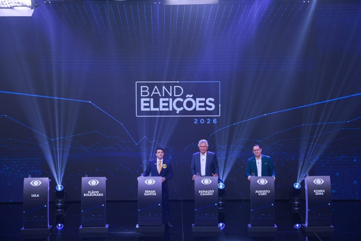 com-caiado,-renan-e-cury,-primeiro-debate-presidencial-e-marcado-por-criticas-as-ausencias-de-lula-e-flavio
