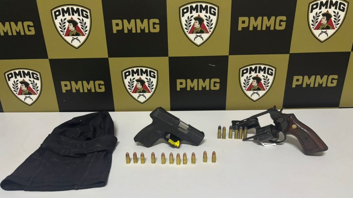 dupla-foge-de-abordagem-em-moto-sem-placa-e-e-presa-com-armas-em-arinos