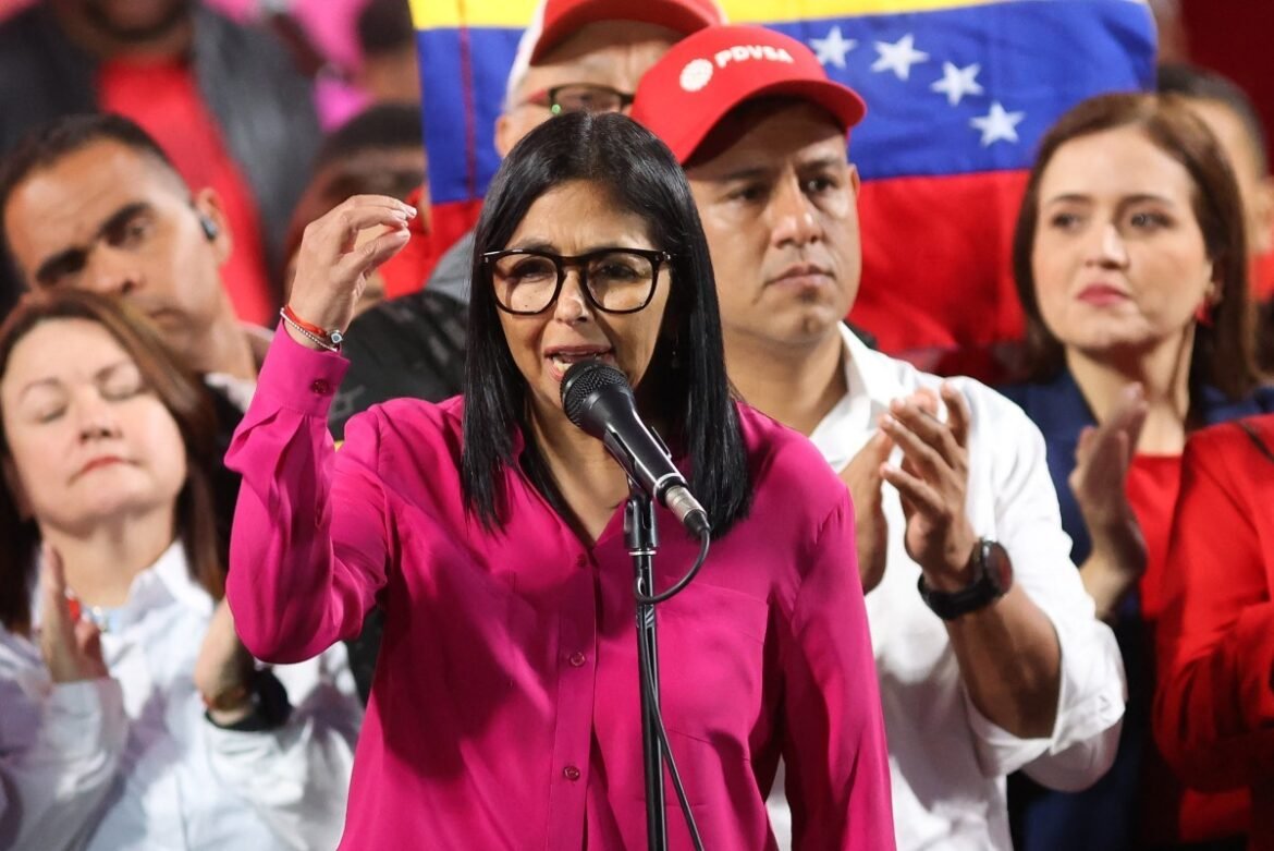 presidente-interina-da-venezuela-afirma-manter
