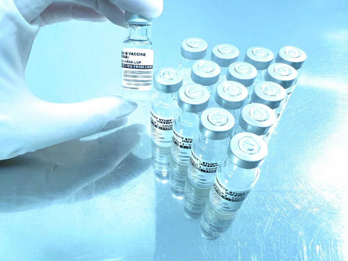 brasil-vai-testar-1a-vacina-de-mrna-em-humanos-e-mira-usar-a-tecnologia-contra-cancer-e-outras-doencas