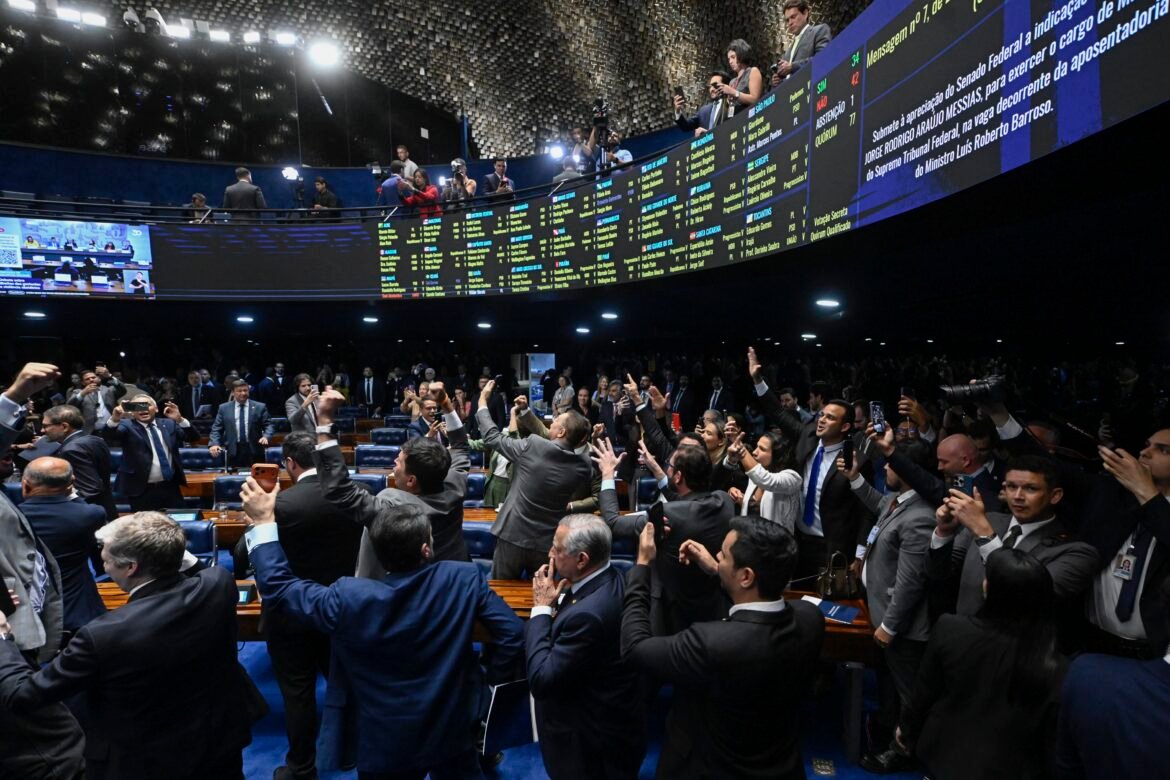 video:-o-que-faz-o-senador?-entenda-as-funcoes-do-cargo