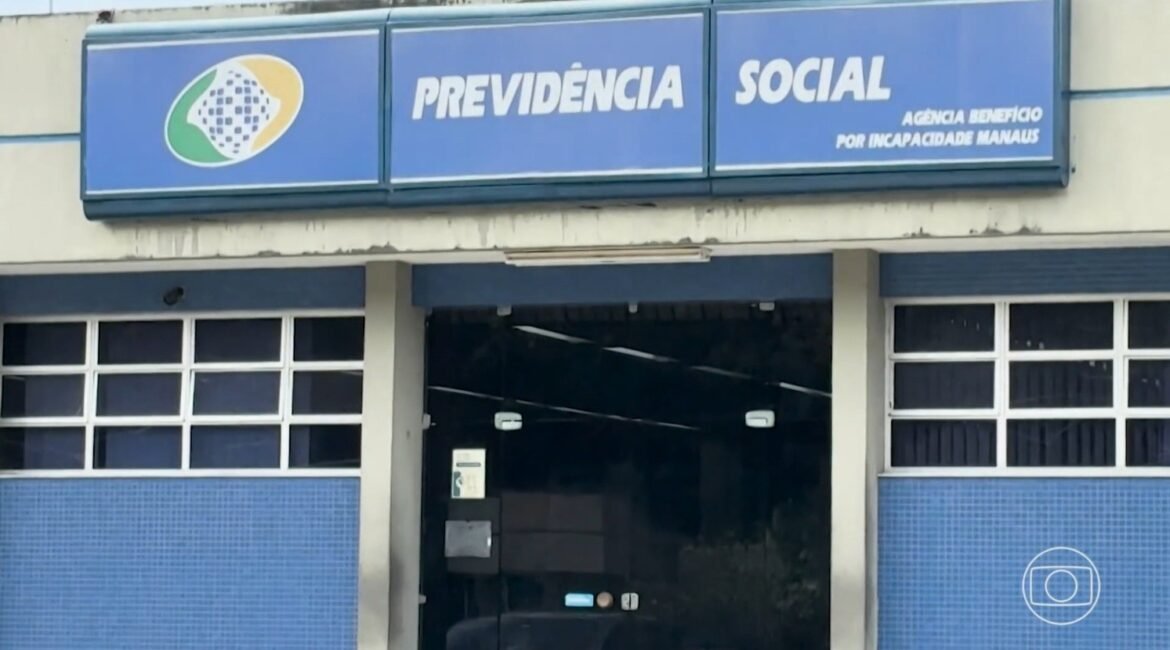 fila-do-inss:-governo-anuncia-que-analisa-mais-pedidos-do-que-recebe-|-g1