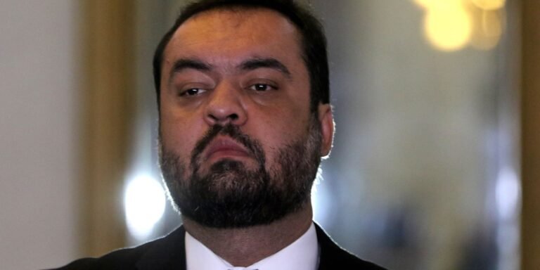 pf-afirma-que-castro-recebeu-adega,-mansao-e-caviar-para-ajudar-refit