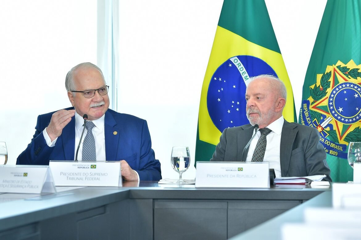 fachin-indica-intencao-de-levar-ao-plenario-crise-envolvendo-moraes-e-mendonca