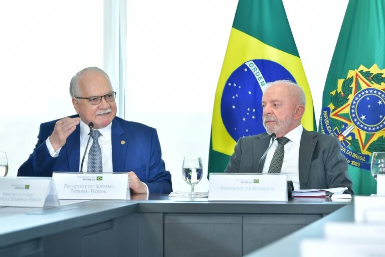 fachin-indica-intencao-de-levar-ao-plenario-crise-envolvendo-moraes-e-mendonca