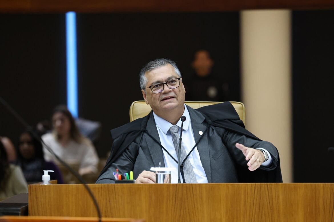 crise-stf:-‘problemas-reais-e-graves-estao-sendo-misturados-com-interesses-eleitorais’,-diz-flavio-dino-em-postagem  