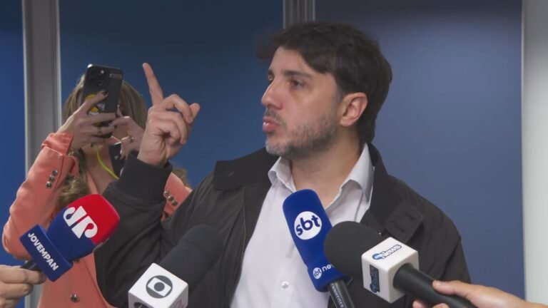 renan-santos-defende-fim-da-autonomia-nas-universidades-e-critica-gestao-das-instituicoes-publicas