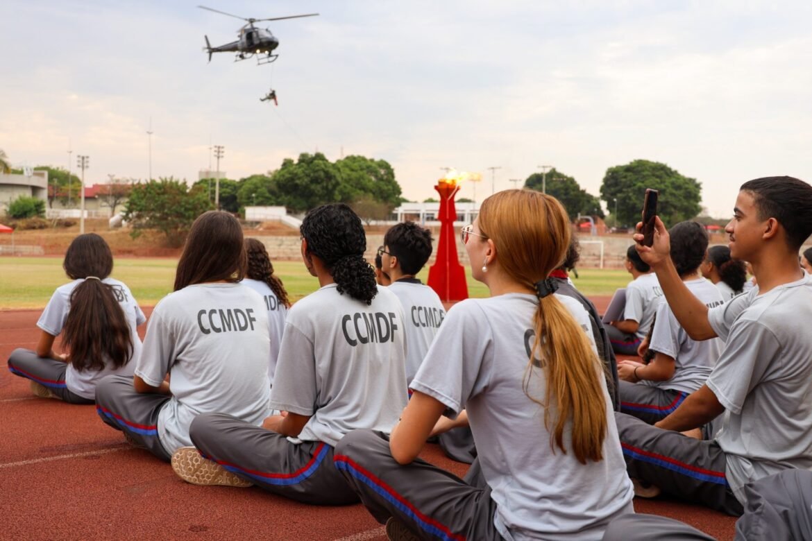 quaest-no-df:-78%-sao-a-favor-da-ampliacao-das-escolas-civico-militares