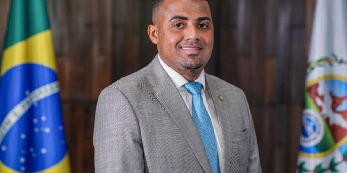 th-joias,-ex-deputado-estadual-no-rio-vira-reu-por-envolvimento-com-cv