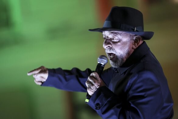 lula-diz-que-e-preciso-parar-com