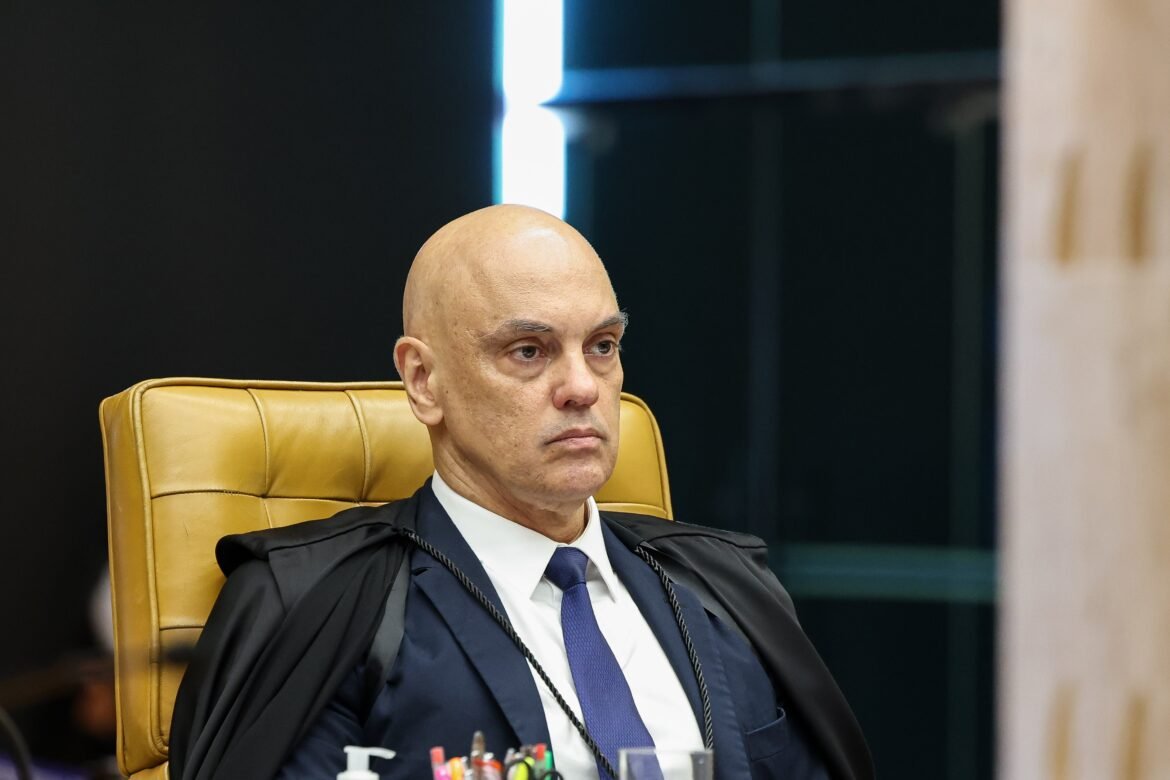 pedido-de-vista-trava-julgamento-no-stf-antes-de-analisar-se-moraes-deve-ser-investigado;-entenda