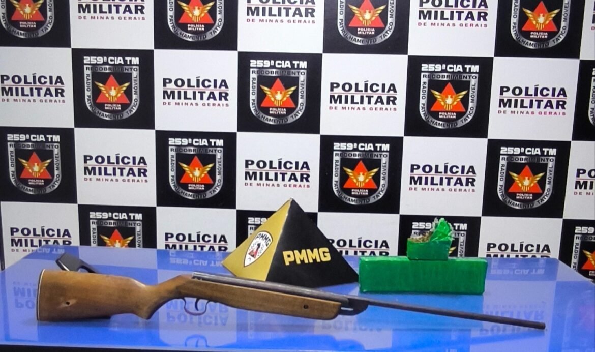 homem-e-preso-por-trafico-apos-denuncia-de-distribuicao-de-drogas-em-buritizeiro